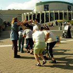 2008_The-Art-prononcez-dehors-2_danses-invisibles_marianne-miel_katya-montaignac_irene-galesso_credit-photo-elaine-phaneuf_2099